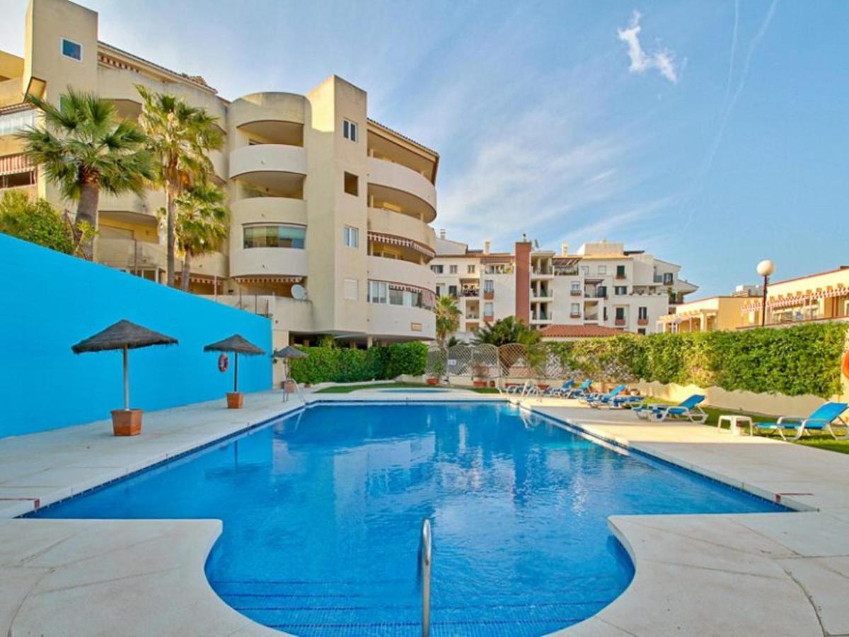 Chic Beachfront Flat With Amazing Sea Views And Private Indoor Parking เบนัลมาเดนา ภายนอก รูปภาพ
